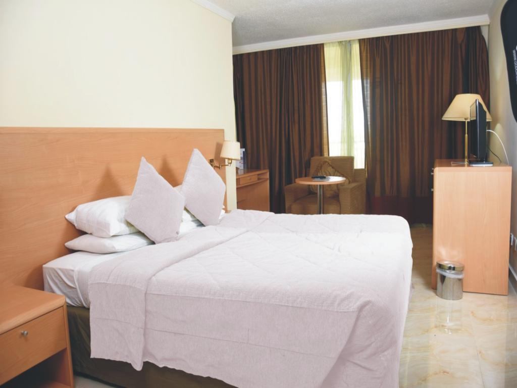 Hotel Nicon Luxury Abudża Zewnętrze zdjęcie