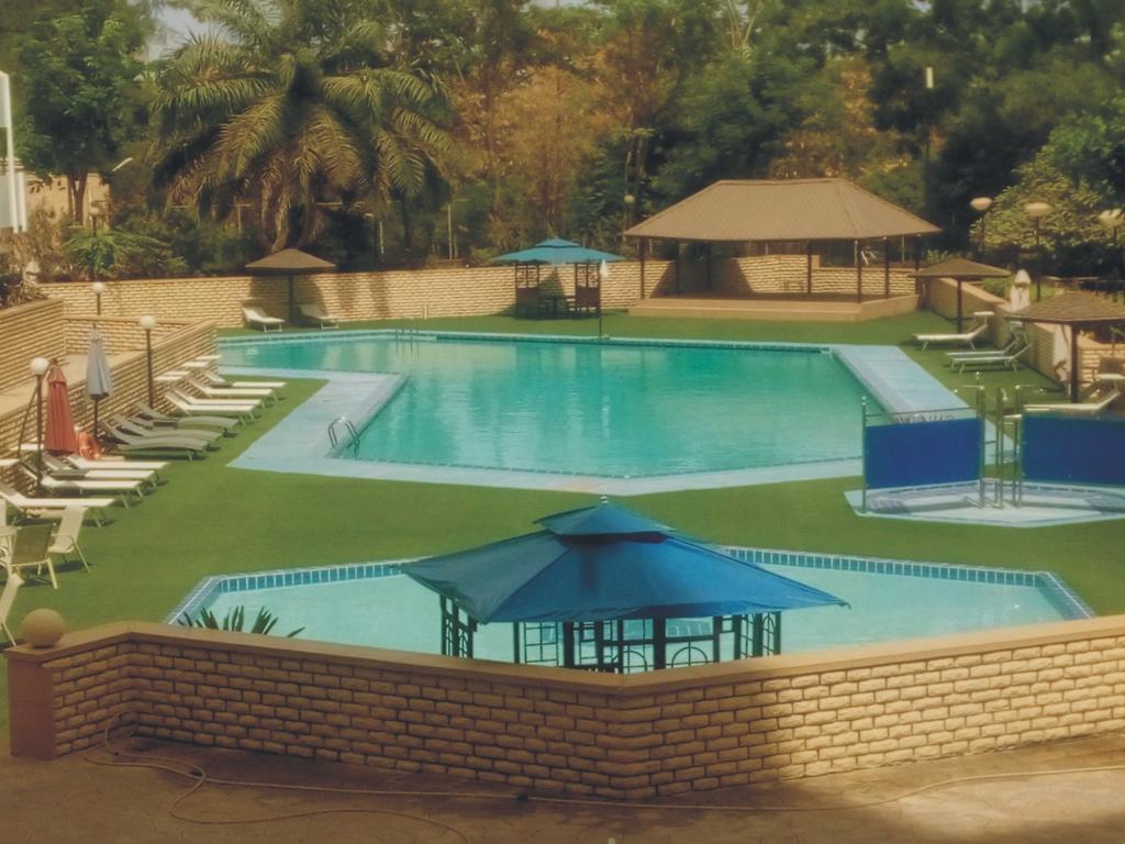 Hotel Nicon Luxury Abudża Zewnętrze zdjęcie