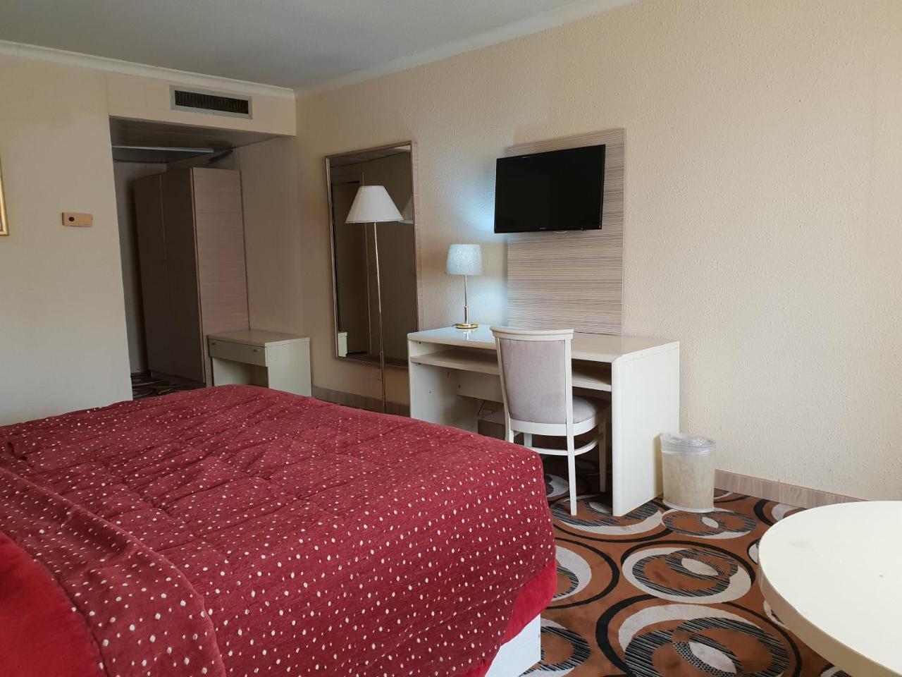 Hotel Nicon Luxury Abudża Zewnętrze zdjęcie